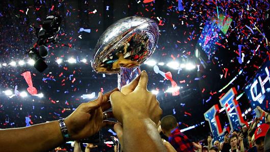 104263953-GettyImages-633960020-superbowl.530x298 superbowl